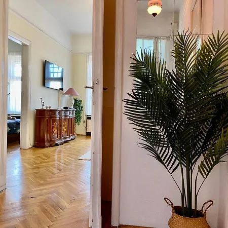Jolan Apartment